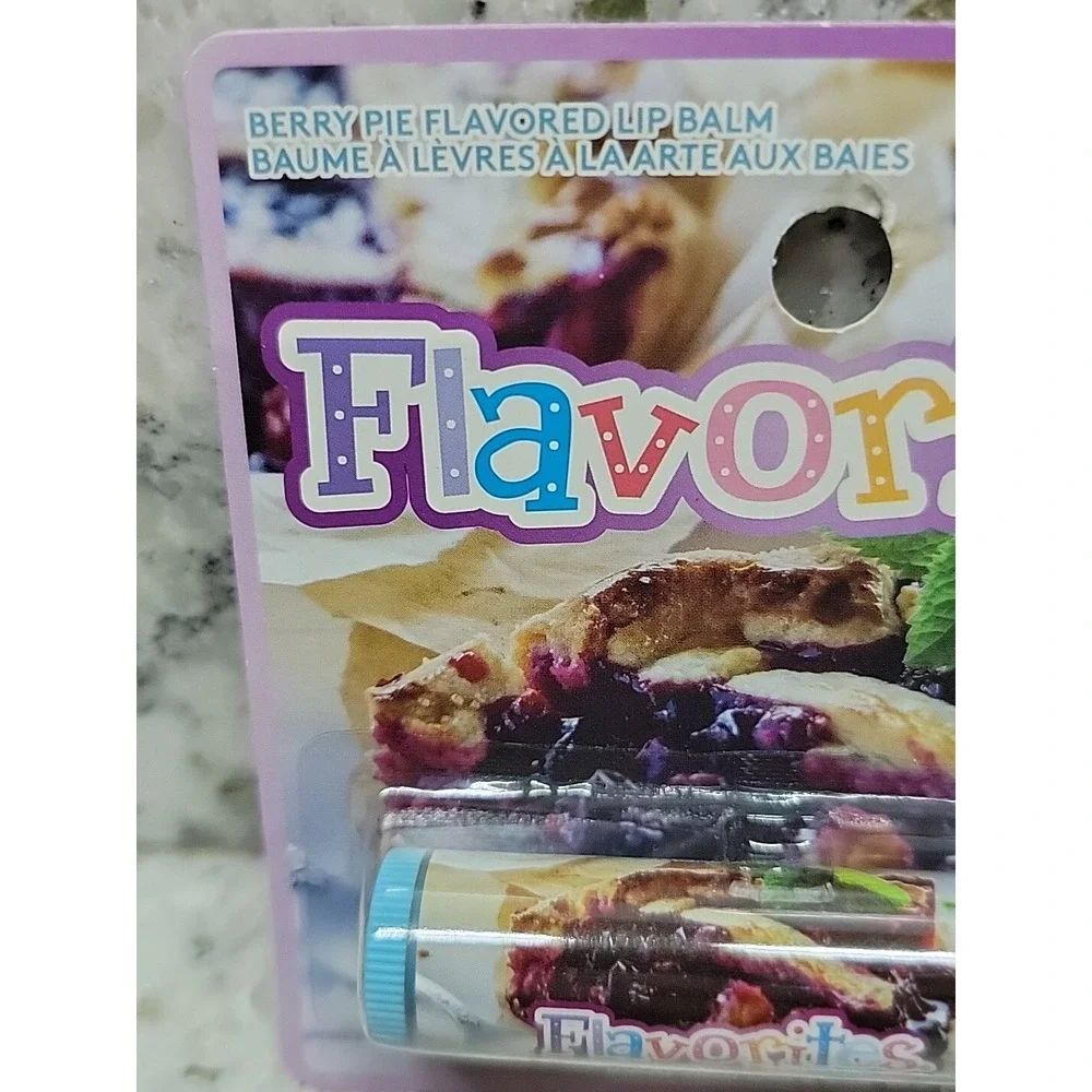 Flavorites Berry Pie Flavored‎ Lip Balm Markwins Beauty Blue Discontinued 0.14oz